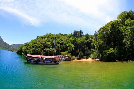 Half-Day Ilha Grande Schooner Tour