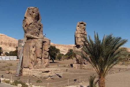 Luxor West Bank Group Tour: Valley of the Kings–Hatshepsut Temple–Memnon Colossi