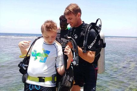 Non Certified Diving Experience plus Transportation