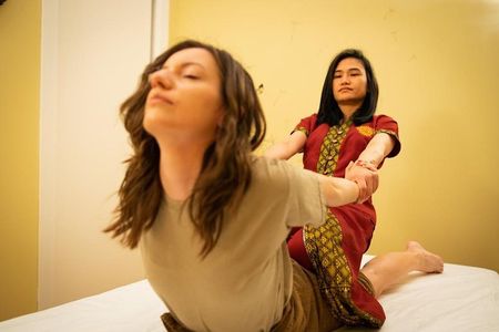 Traditional Thai Massage of 60 min at THAI SPA MASSAGE BARCELONA