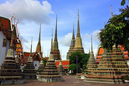 Sacred Temples of Bangkok: Half-Day Cultural Journey