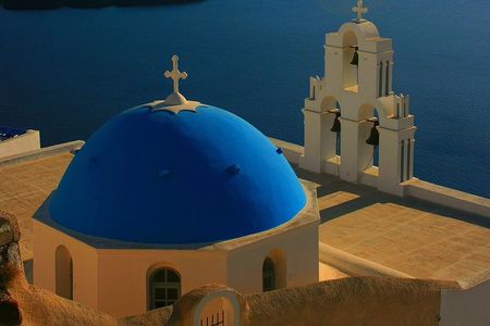 Discover Santorini with us (5 hour private tour north side)