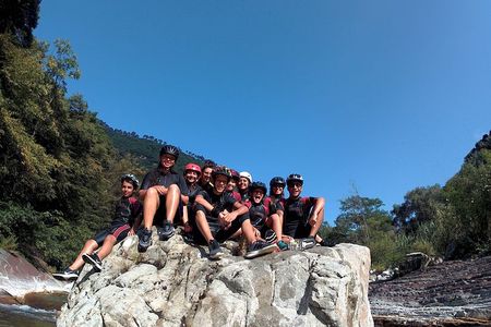 Torrentismo: Climbing up through the river