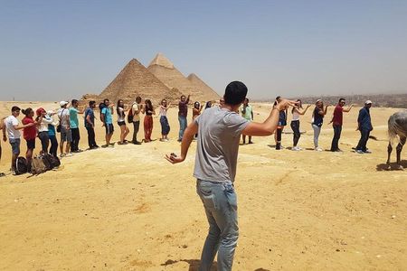 2-Day Private Tour Sakkara, Dahshur,Giza, the Egyptian Museum and Old Cairo