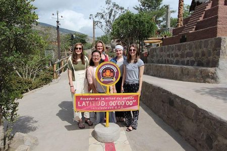 Private Tour Mitad del Mundo & Pululahua's Crater Hike