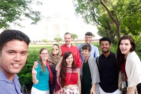 Group Tour: Same Day Trip to Agra Including Taj Mahal and Agra Fort