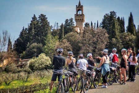 Tuscany Bike Tours Through the Chianti Hills with Wine Tasting