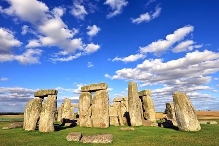 Stonehenge, Windsor Castle and Bath Full Day Guided Tour