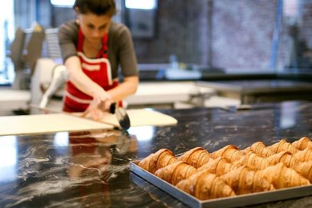 Street Food & Street Art, Backroads & Boroughs
