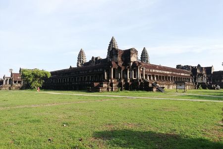 Shared Tour to Angkor Wat, Bayon and Ta Prohm Temples