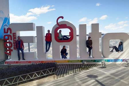 Walking City Tour La Paz + Cable Cars + Valle de Luna. PRIVATE TOUR