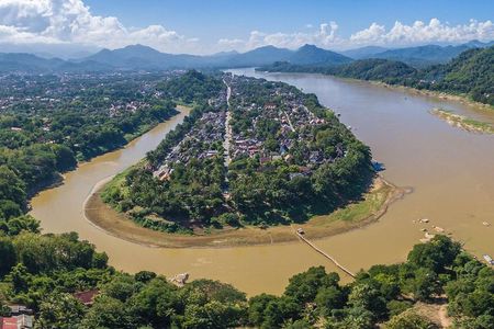 Small Group Half Day Luang Prabang city tour