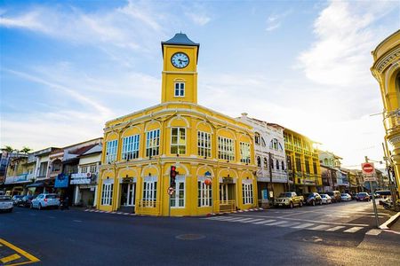 Small Group Phuket City and Landmark Tour