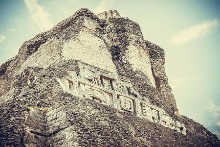 Xunantunich Day Trip from Belize City
