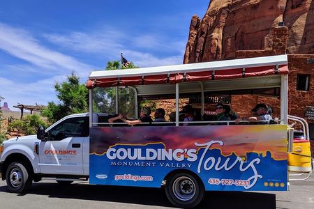 Mystery Valley & Monument Valley All Day Tour