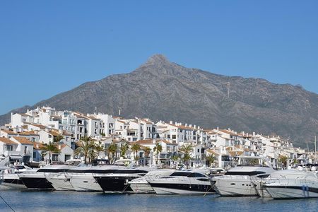 Marbella Private Walking Tour with a Local
