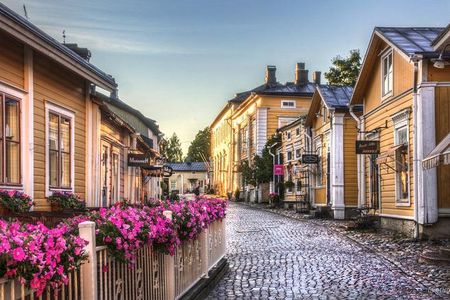 Helsinki Private Sightseeing + Medieval Town Porvoo 