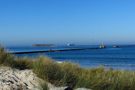 Cherbourg Private Walking Tour with a Local