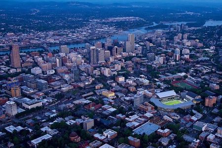 Portland Scenic Flight by Envi Adventures