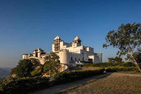 Private Day Tour: Udaipur to Sajjangarh fort (Monsoon Palace)
