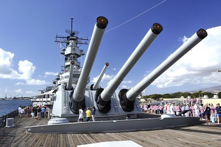 Private USS Arizona and USS Missouri Pearl Harbor Tour 