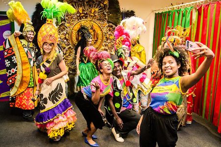 Carnaval Experience: Backstage Tour at Samba City with Cocktail