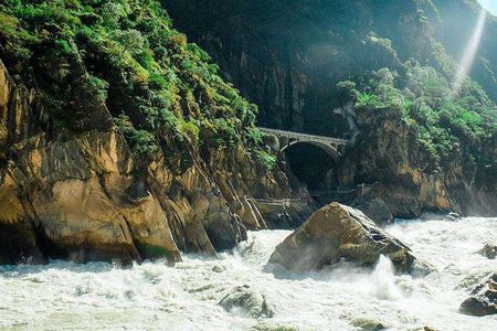 1-Day Lijiang Tiger Leaping Gorge Tour