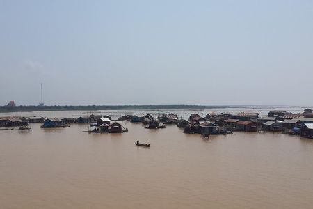 3-Hour Tour of Floating Village