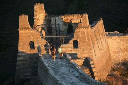 1-Day Simatai Great Wall Hiking Tour with a Visit to Gubei Water Town