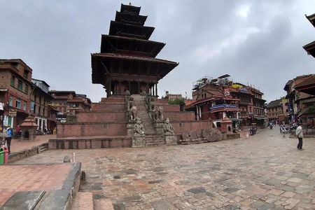 Kathmandu: Explore Nagarkot Hill Station with Bhaktapur Heritage City 
