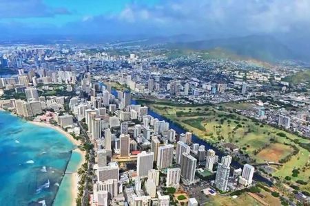 Memorial Pearl Harbor and Historic Honolulu City Tour