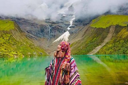 The Unique & Amazing Humantay Lake