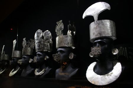 The Larco Museum Complete Guided Tour with Tranfers (Small Group)