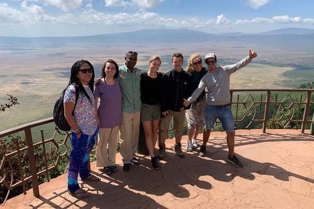 5 Days Private Midrange Safari to Serengeti National Park