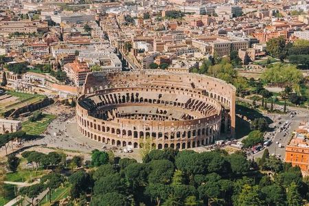 Colosseum Tour with Palatine Hill and Roman Forum