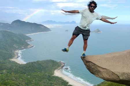 Pedra do Telégrafo Hiking & Relax in a Wild Beach