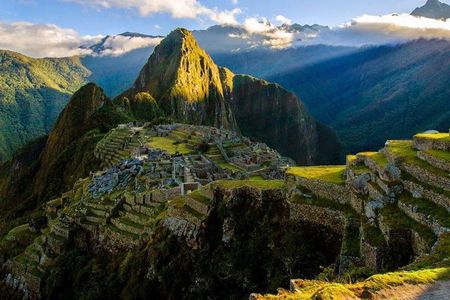 Sacred Valley Trip to Machu Picchu (2 Days)