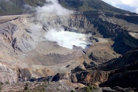 Poás Volcano & Rain Forest Day Tour