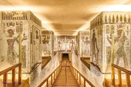West Bank Luxor (valley of the kings - queen Hatshepsut temple -Memnon status)