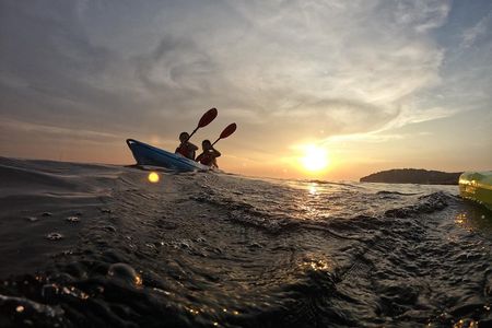 Kayak tour in Pula to Valley of Tears/free drinks+photos included