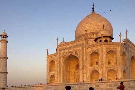 Taj Mahal and Agra: Beyond The Guidebooks 
