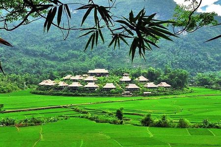 Mai Chau Getaway 1 Day from Hanoi - Small Group - Limousine bus