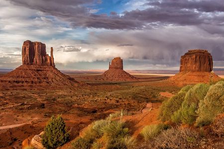 Mystery Valley & Monument Valley All Day Tour