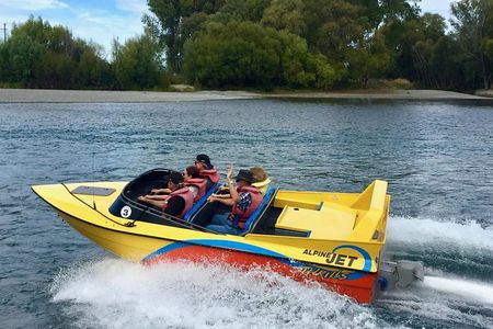Lyttelton Shore Excursion: Christchurch Sightseeing with Jet Boating