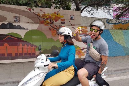Hanoi Night Lights and Street Food Tour