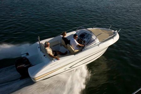  4h / 6h / 8h Elaphite Islands Tour with 6.5m/21FT SunDeck Boat
