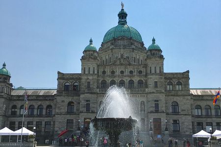 Private Tour of Beautiful Victoria in Luxury Van