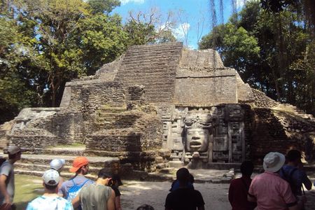 Lamanai Mayan Site and Safari River tour from Belize City