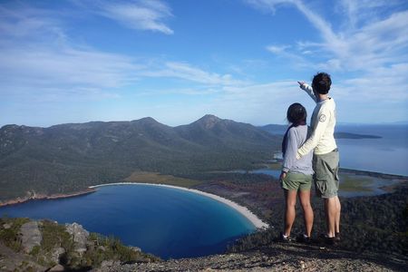 Wineglass Bay Beach Hike Active day tour