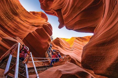 Antelope Canyon and Horseshoe Bend Day Tour from Sedona